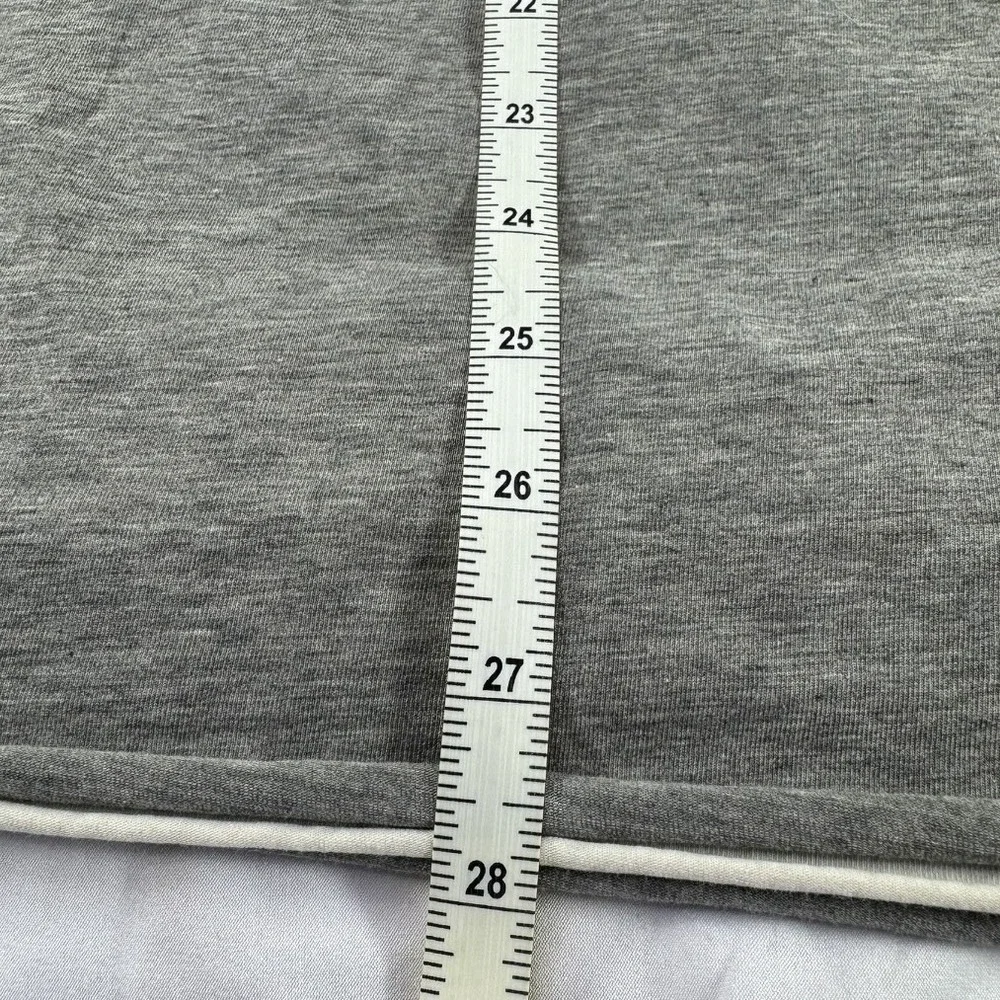Lululemon Men's 5 Year Basic Long Sleeve‎ Shirt Grey Heather Crew Neck Size S